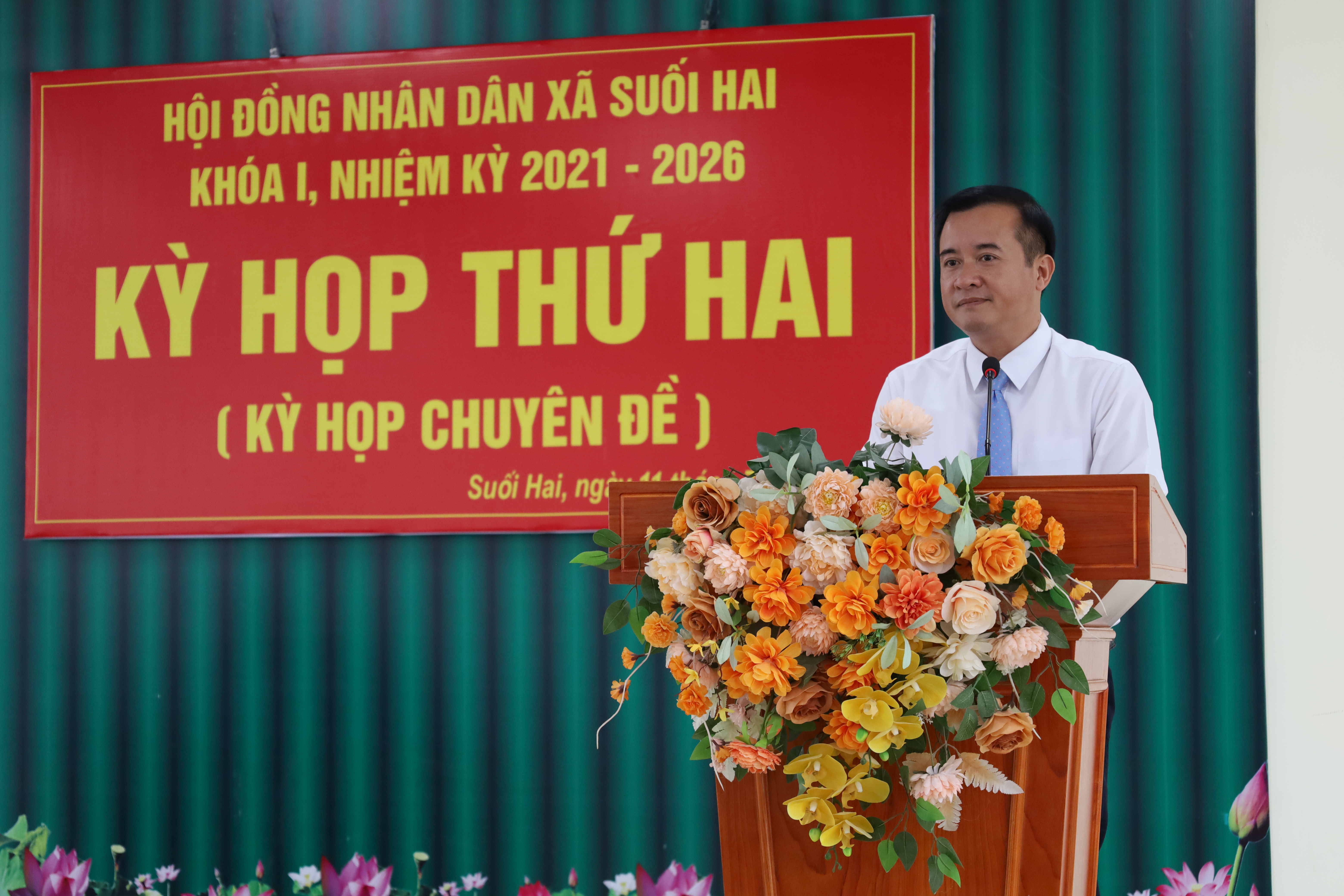 Đồng chí Đỗ Mạnh Hưng - Bí thư Đảng ủy - Chủ tịch HĐND xã phát biểu khai mạc kỳ họp