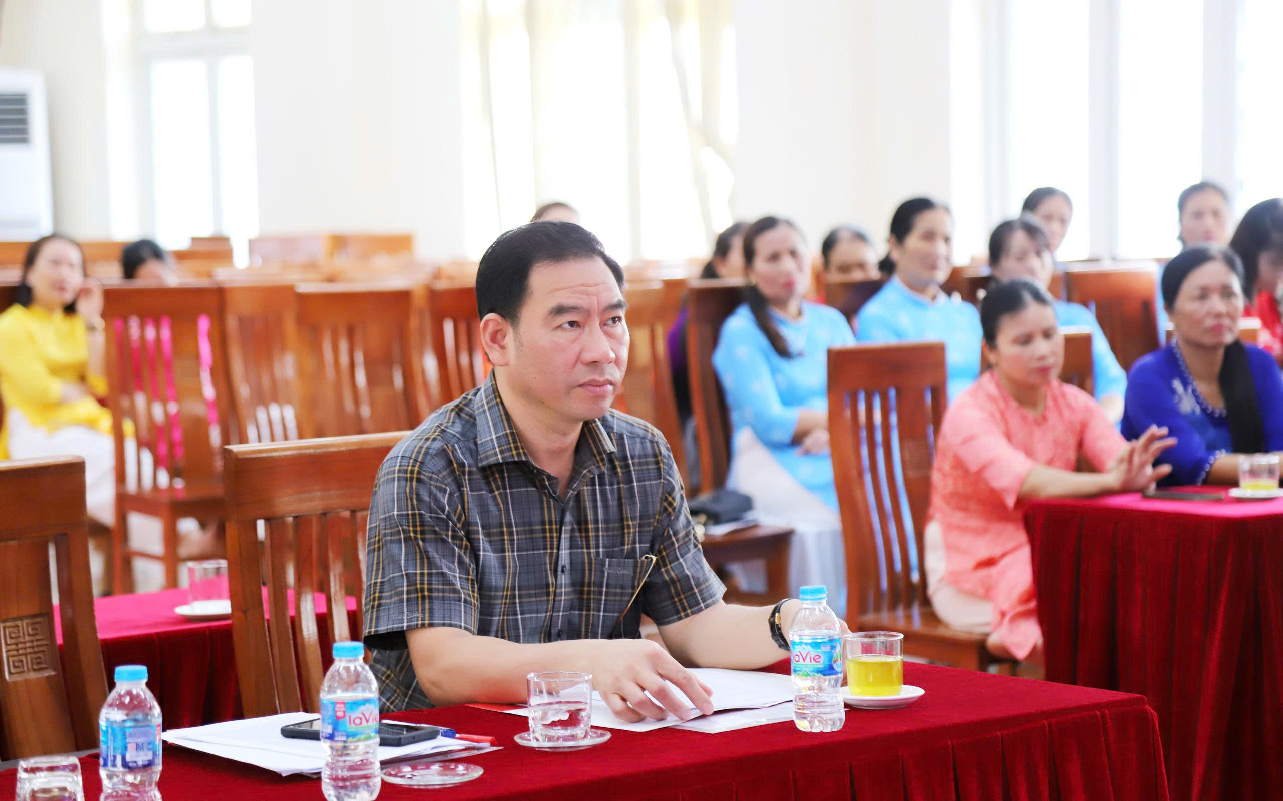 Đồng chí Tạ Hữu Thọ - Bí thư Đảng ủy, Chủ tịch HĐND xã Thượng Phúc dự Hội nghị