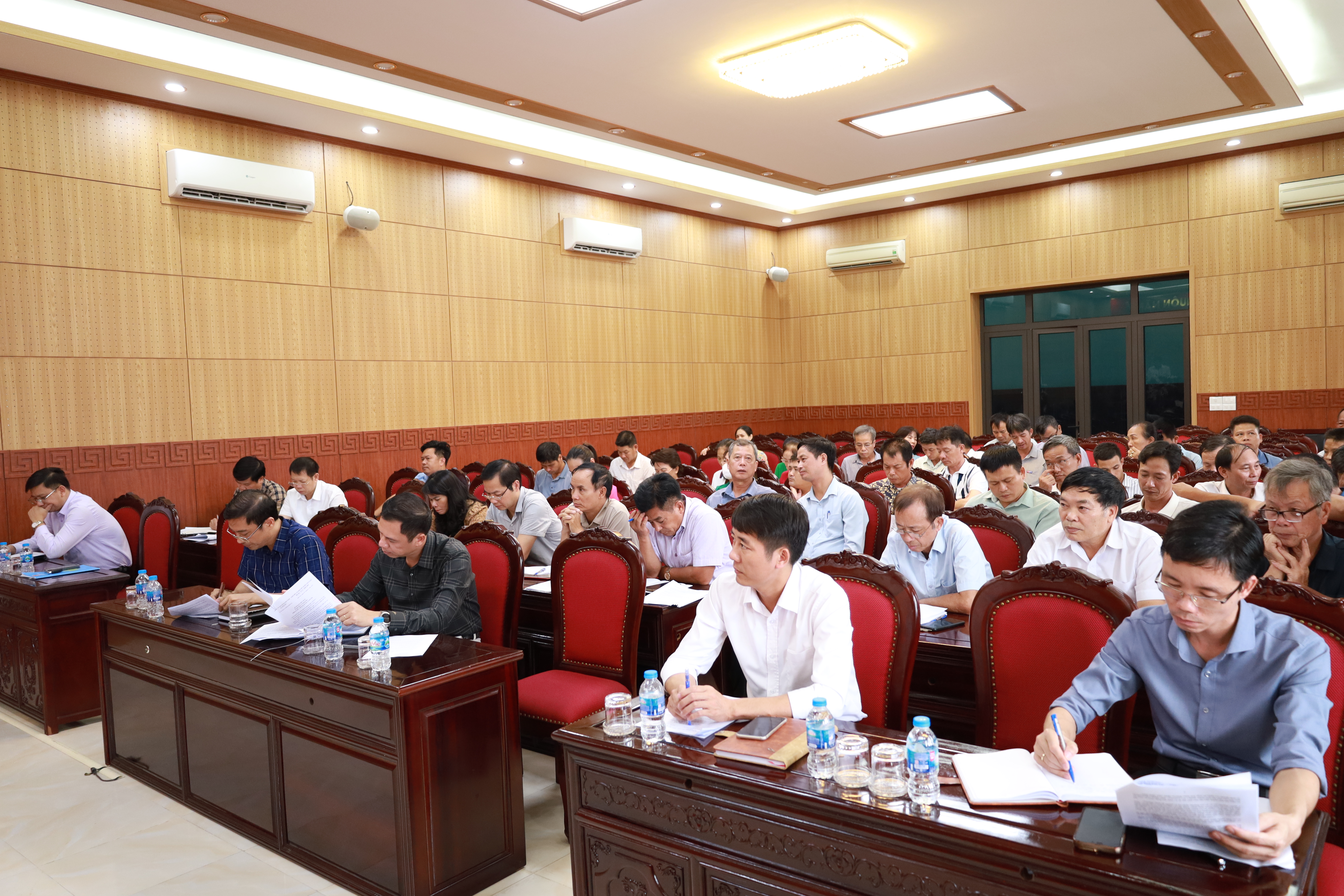 Quang cảnh hội nghị
