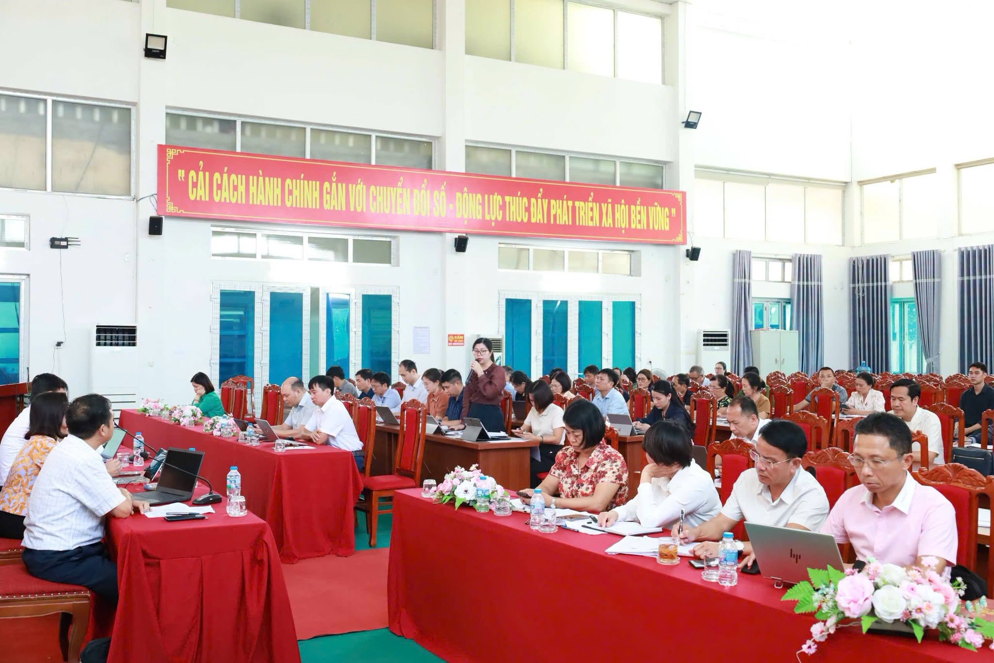 Các đại biểu phát biểu tại Hội nghị giao ban quý III năm 2026