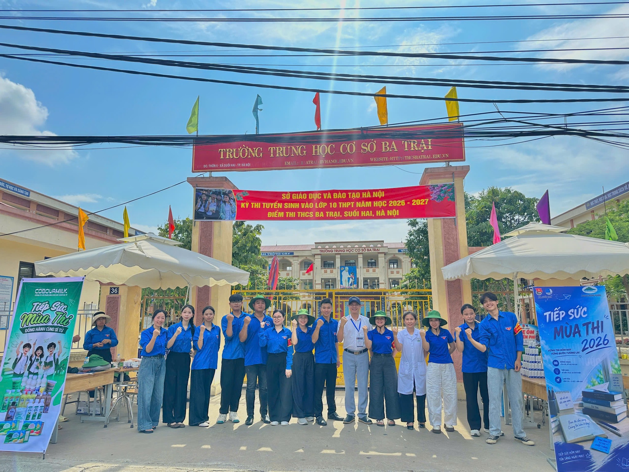 Hơn 50 lượt đoàn viên, thanh niên xã Suối Hai tham gia chương trình “Tiếp sức mùa thi”, hỗ trợ thí sinh và phụ huynh trong đợt thi tuyển này