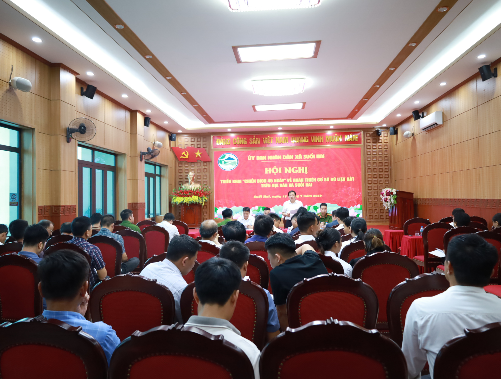 Quang cảnh hội nghị