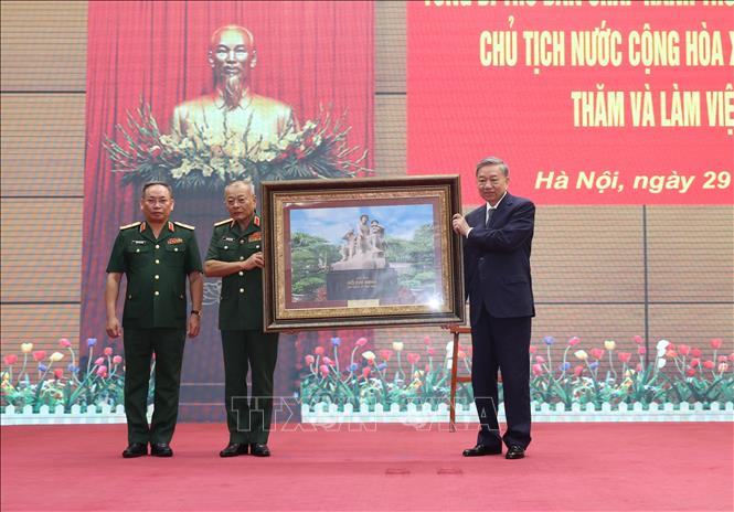 Tổng Bí thư, Chủ tịch nước Tô Lâm: Xây dựng đội ngũ cán bộ tình báo theo tinh thần '7 dám'