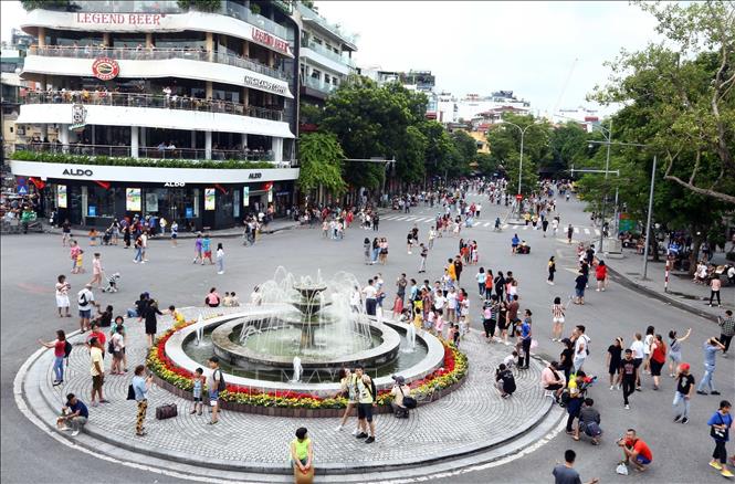 Cấm đường xung quanh khu vực hồ Hoàn Kiếm phục vụ kỷ niệm 70 năm Ngày Giải phóng Thủ đô