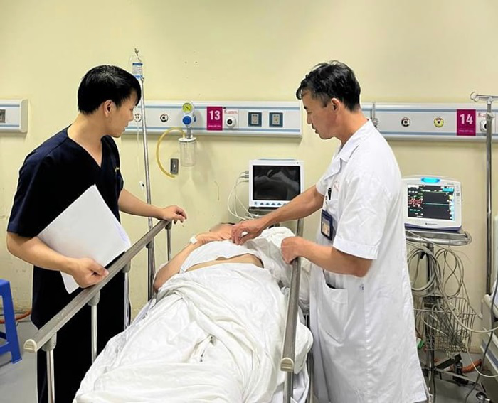 Hà Nội sẽ cứu chữa miễn phí cho người bị thương vì mưa lũ