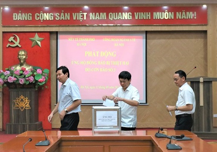 Ngành Y tế Hà Nội phát động ủng hộ đồng bào vùng lũ và tăng cường công tác cứu chữa sau bão số 3