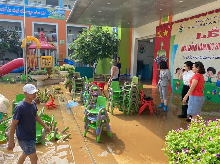 Khắc phục hậu quả bão số 3: Hàng loạt trường học tại Hà Nội tổng vệ sinh, chuẩn bị đón học sinh trở lại