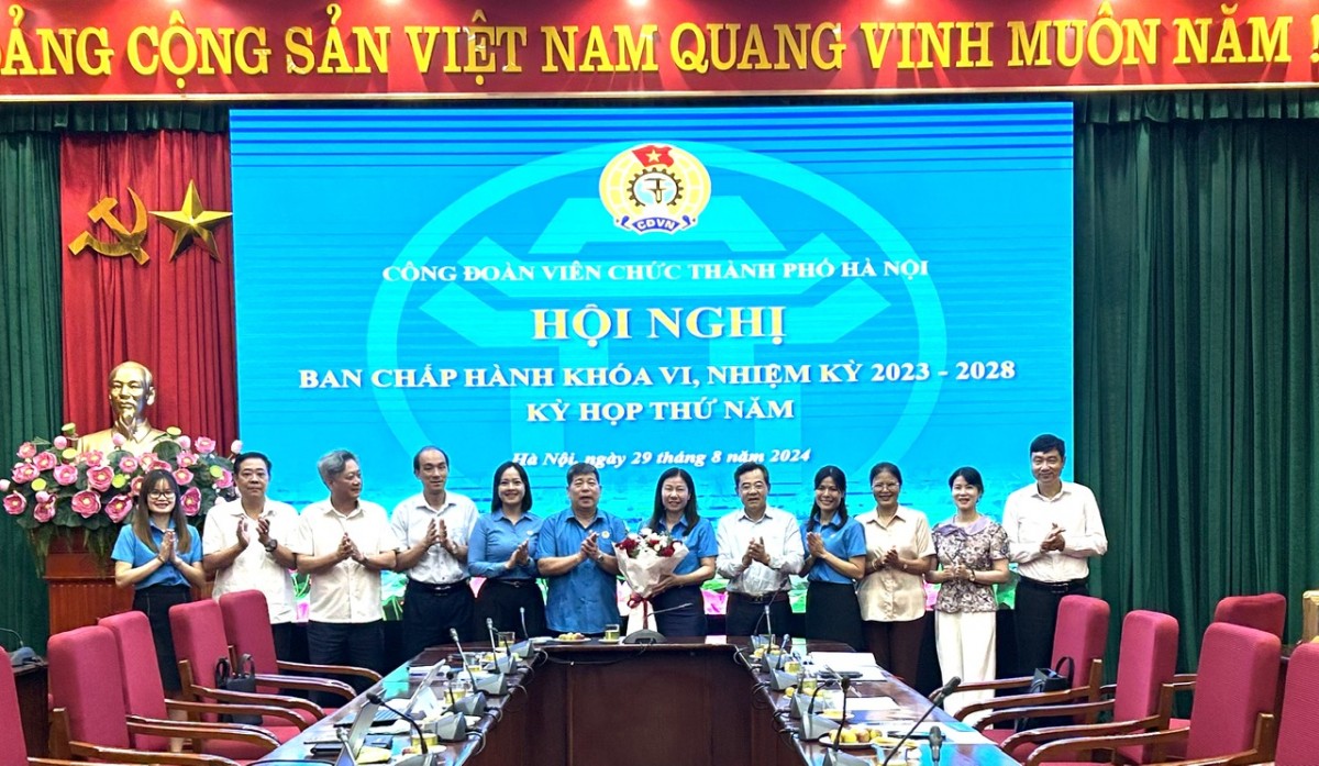 Công đoàn Viên chức thành phố có tân Phó Chủ tịch Công đoàn Viên chức thành phố