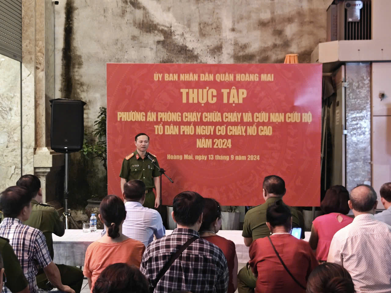 Thực tập phương án chữa cháy và cứu nạn, cứu hộ tại phường Giáp Bát, quận Hoàng Mai