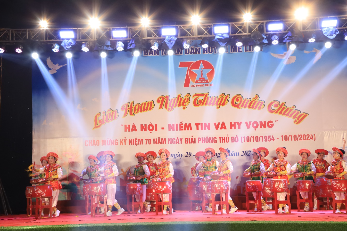 Liên hoan nghệ thuật quần chúng "Hà Nội - Niềm tin và hy vọng": Sự kiện văn hóa đặc sắc chào mừng 70 năm Giải phóng Thủ đô