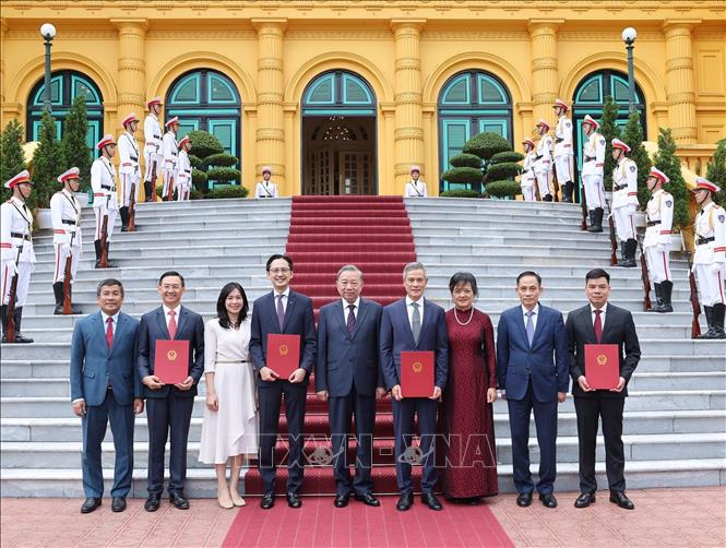 Tổng Bí thư, Chủ tịch nước trao quyết định bổ nhiệm Đại sứ Việt Nam tại Liên hợp quốc và các nước