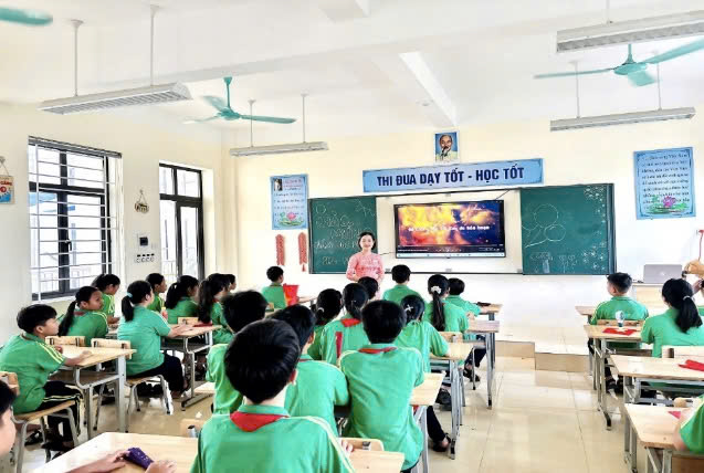 Nâng cao kỹ năng phòng cháy chữa cháy trong trường học trước thềm năm học mới
