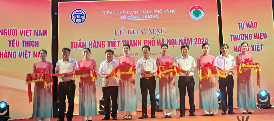 Khai mạc Tuần hàng Việt thành phố Hà Nội tại huyện Đan Phượng