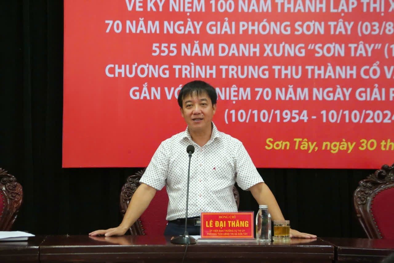 Thị xã Sơn Tây kỷ niệm 100 năm thành lập: Tỏa sáng văn hóa xứ Đoài