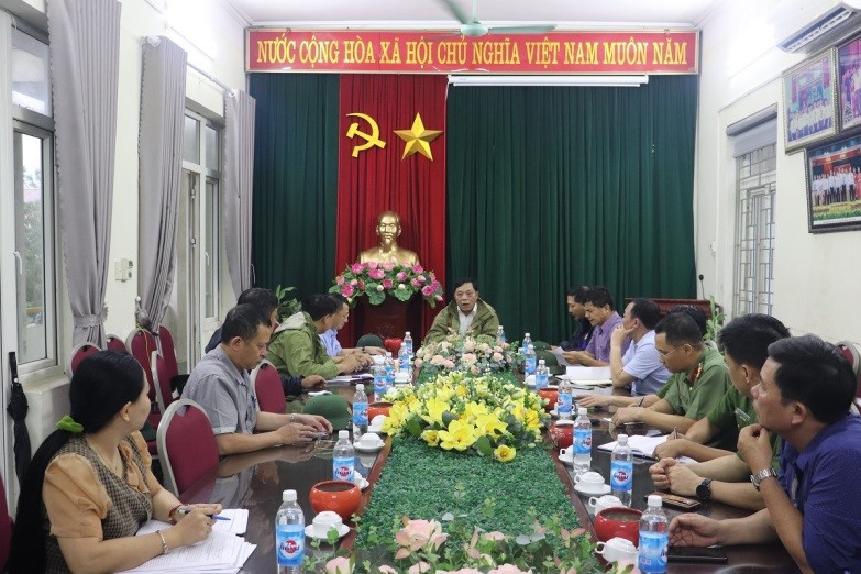 Giám đốc Công an thành phố Hà Nội chỉ đạo công tác ứng phó và khắc phục ngập lụt tại huyện Mê Linh