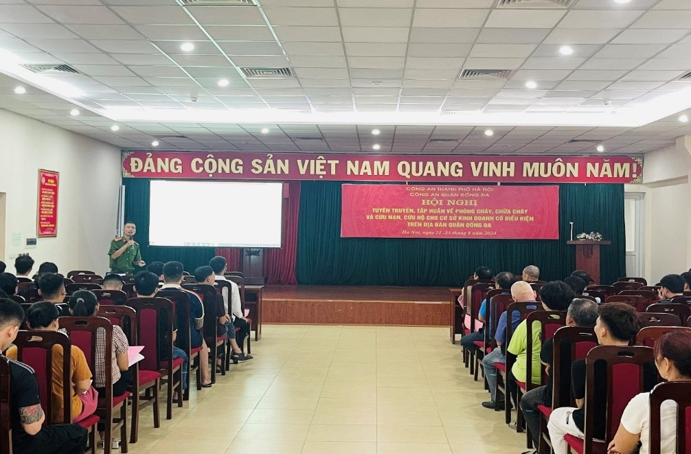 Quận Đống Đa: Tăng cường kỹ năng phòng cháy và cứu nạn cho người lao động và chủ cơ sở