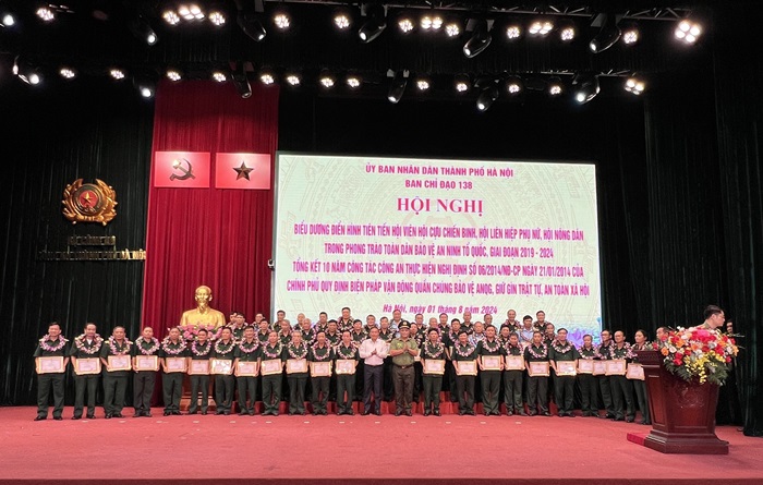 Nhiều điển hình tiên tiến được biểu dương trong phong trào toàn dân bảo vệ an ninh Tổ quốc