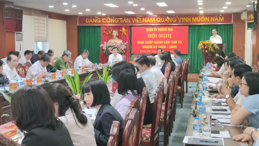 Quận Hoàng Mai đẩy mạnh công tác quản lý và chuẩn bị đại hội Đảng bộ các cấp nhiệm kỳ 2025-2030
