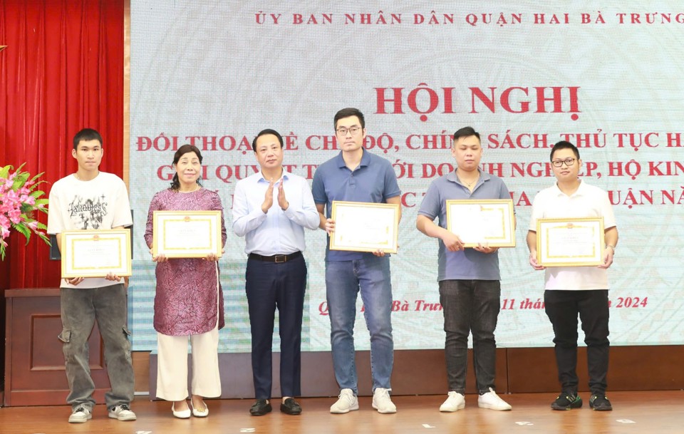 Lãnh đạo quận Hai Bà Trưng: Lắng nghe ý kiến doanh nghiệp, nâng cao chất lượng phục vụ cộng đồng