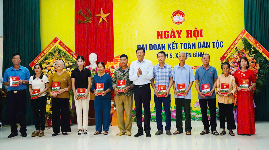 Đoàn kết, chung tay góp sức xây dựng nông thôn mới nâng cao