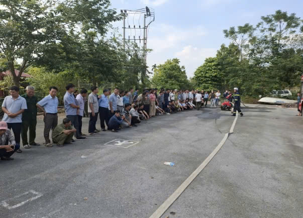 Nâng cao kỹ năng phòng cháy chữa cháy: Hơn 200 thành viên lực lượng bảo vệ cơ sở tham gia tập huấn