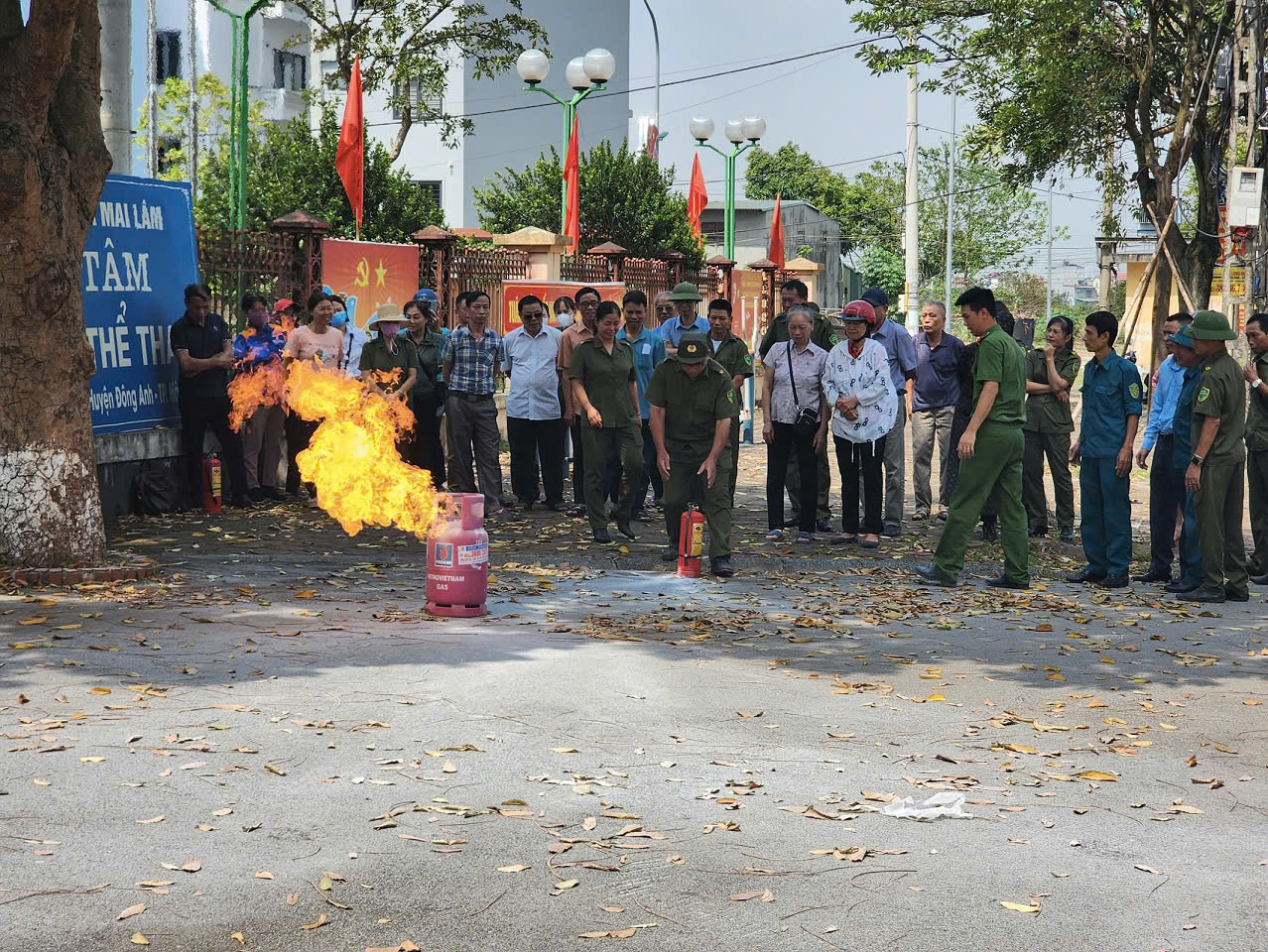 Huyện Đông Anh tổ chức tuyên truyền pháp luật và phòng chống cháy nổ: Lan tỏa nhận thức, nâng cao kỹ năng sống