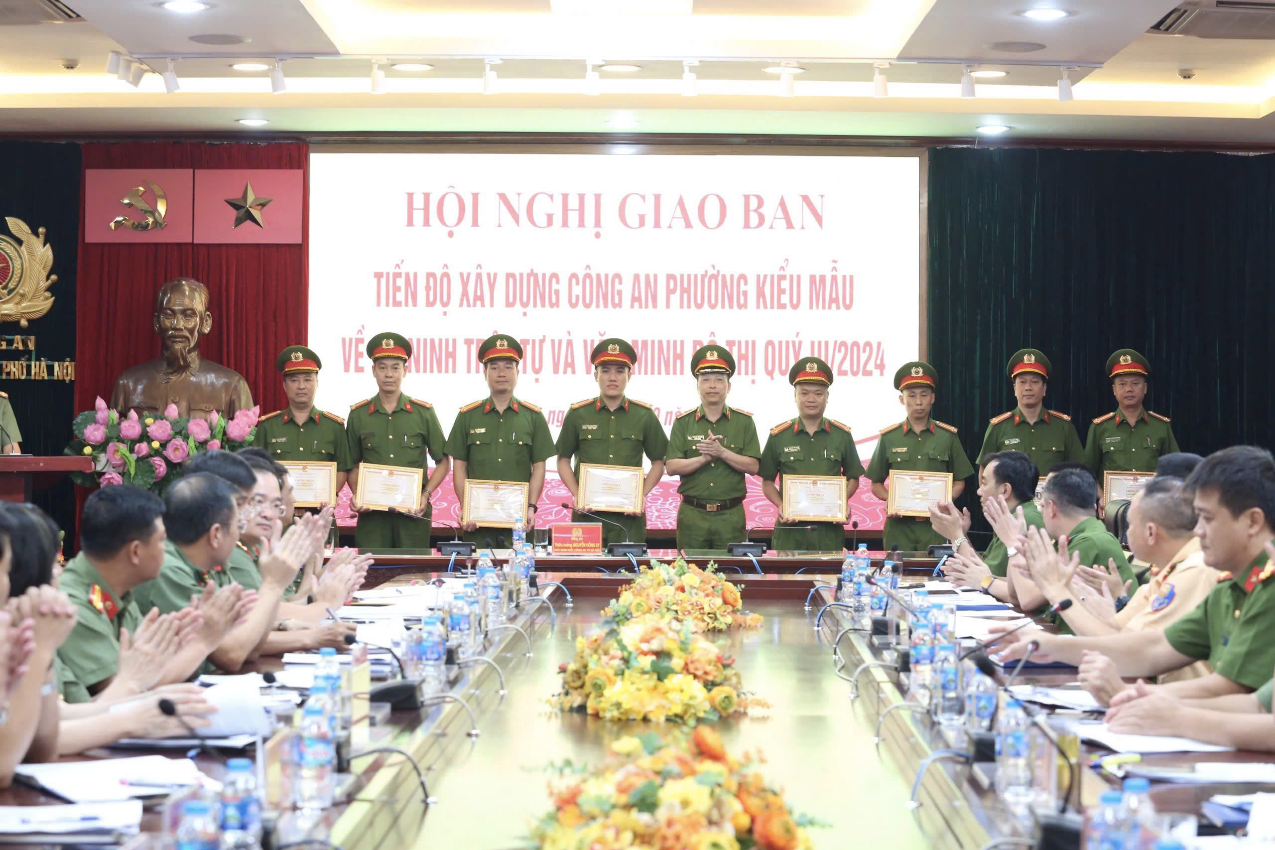 Hà Nội phấn đấu vượt chỉ tiêu xây dựng Công an phường kiểu mẫu về an ninh và văn minh đô thị năm 2024