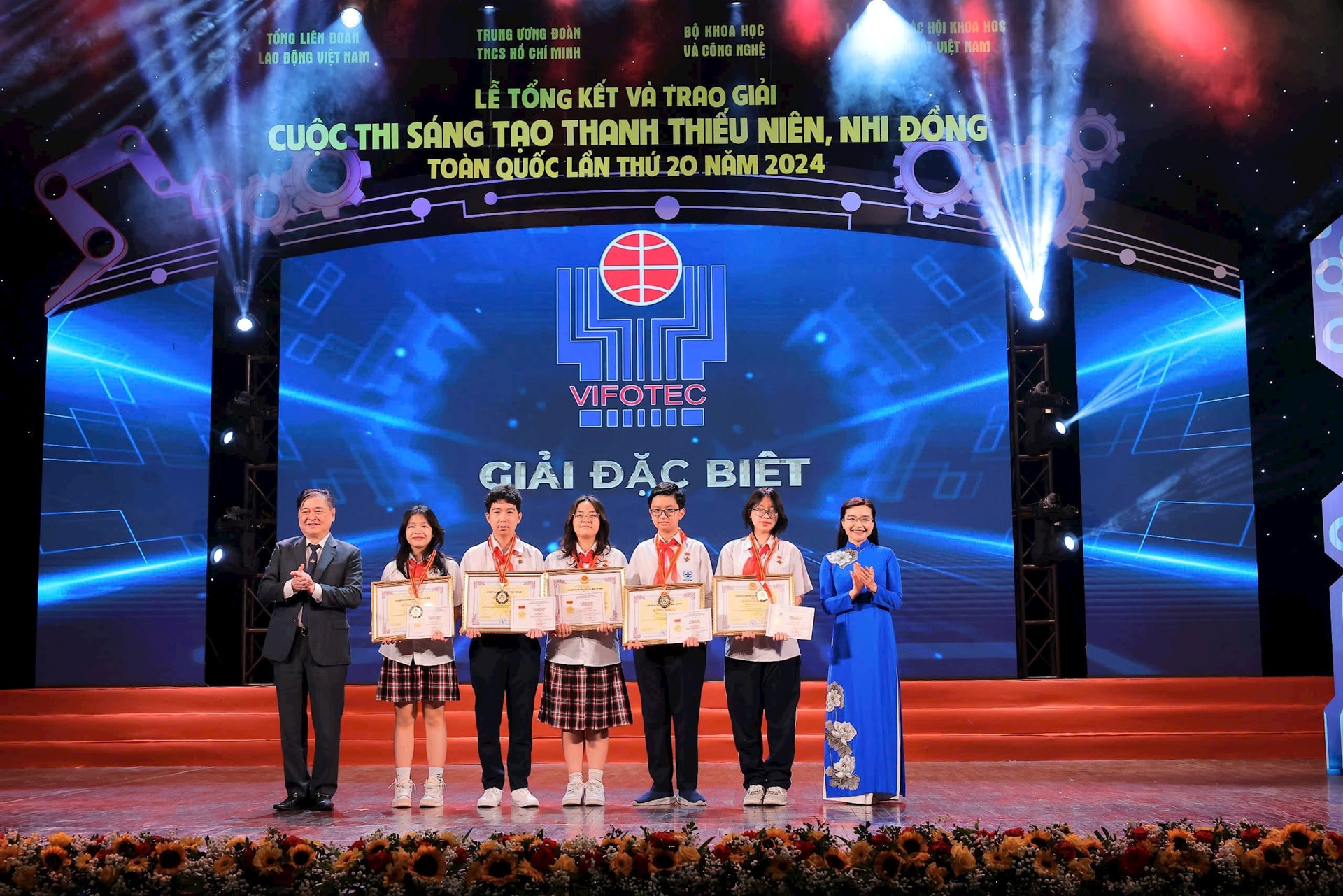 Tôn vinh tài năng trẻ tại lễ trao giải Cuộc thi sáng tạo của thanh thiếu niên, nhi đồng toàn quốc 2024