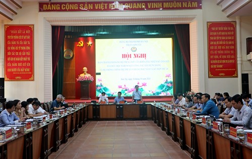 Kỳ họp thứ 20 Ban Chấp hành Đảng bộ thị xã Sơn Tây: Quyết tâm bứt phá, phát huy thành tựu