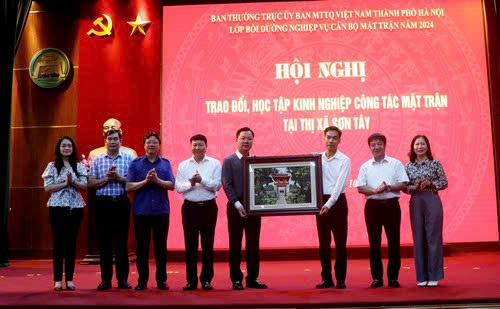Thị xã Sơn Tây: Nâng cao hiệu quả thí điểm mô hình chính quyền đô thị