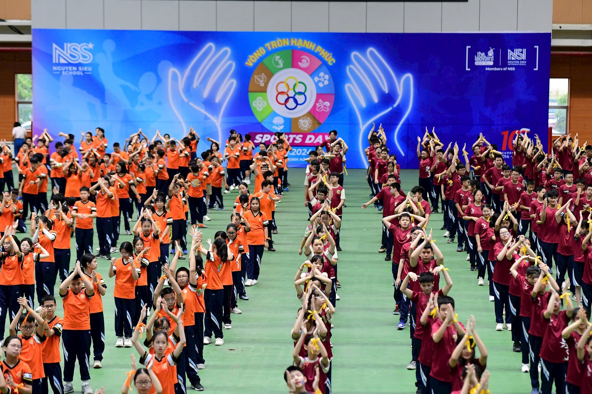 Thầy trò trường Nguyễn Siêu hết mình trong ngày hội thể thao năm 2024 với chủ đề "Vòng tròn hạnh phúc"