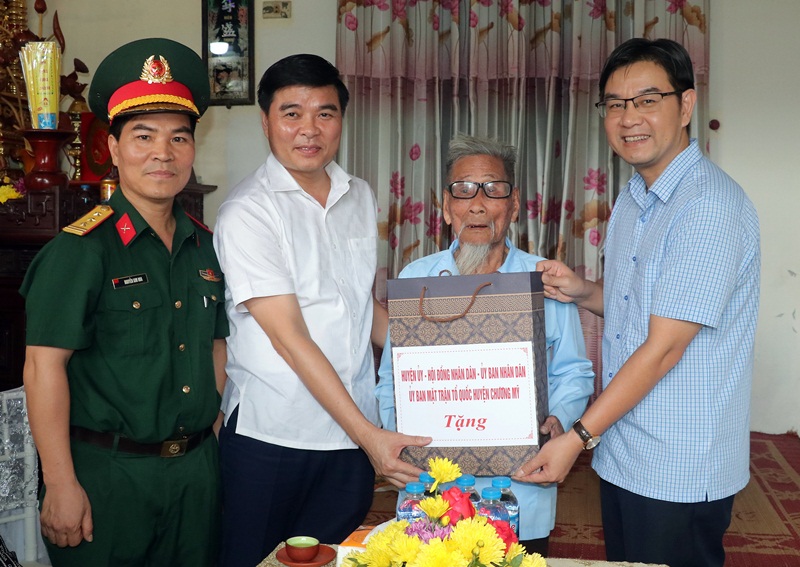 Tri ân người có công: Lan tỏa đạo lý "Uống nước nhớ nguồn" nhân kỷ niệm 70 năm Giải phóng Thủ đô