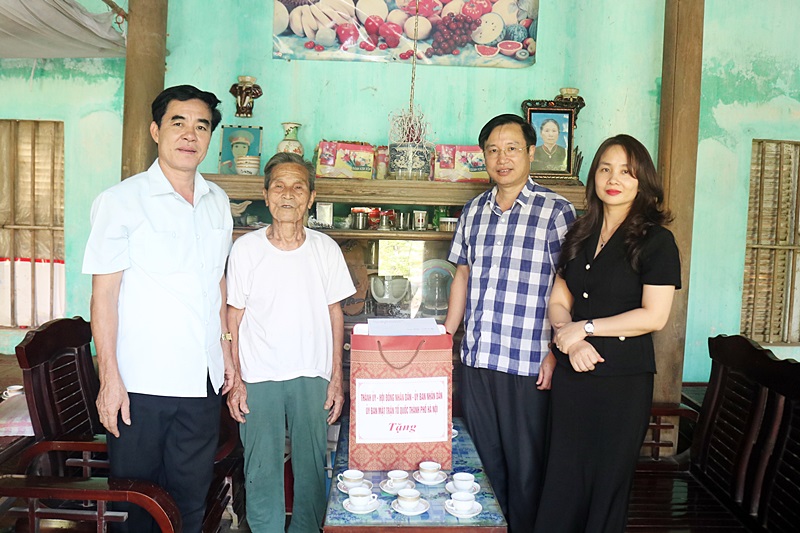 Huyện Chương Mỹ tri ân những người con ưu tú góp phần giải phóng Thủ đô: Tinh thần cách mạng lan tỏa mãi mãi