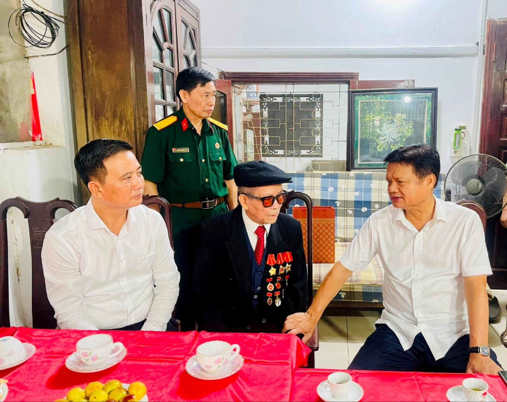 Tri ân người có công: Thành phố Hà Nội lan tỏa truyền thống "Uống nước nhớ nguồn" nhân kỷ niệm 70 năm Giải phóng Thủ đô