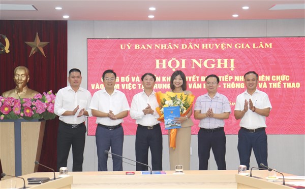 Huyện Gia Lâm: Công bố quyết định bổ nhiệm cán bộ