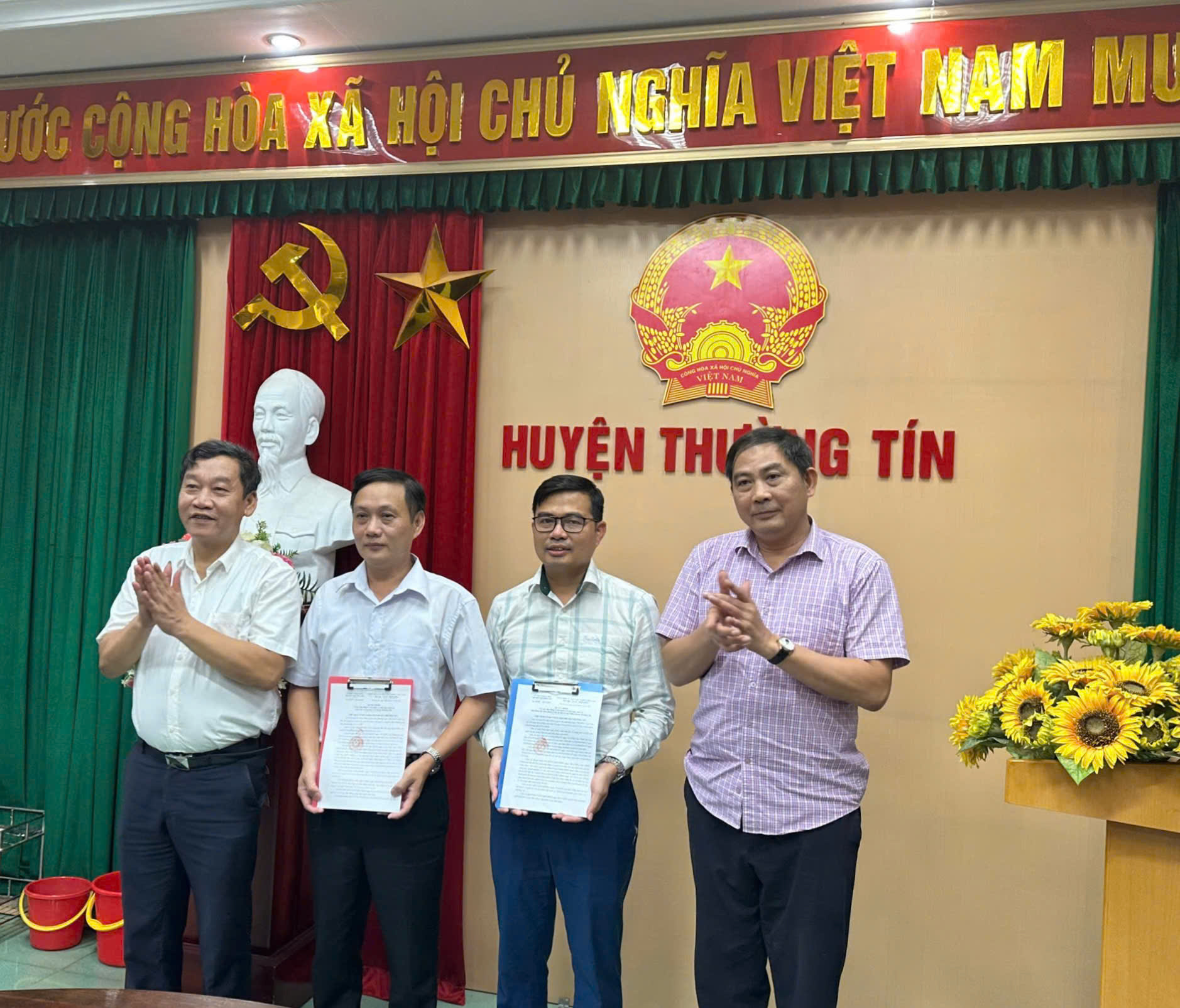 Huyện Thường Tín bổ nhiệm tân Giám đốc Trung tâm Y tế huyện: Đổi mới, nâng cao chất lượng chăm sóc sức khỏe cộng đồng
