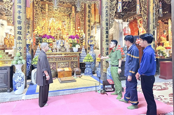 Tăng cường tuyên truyền và phòng ngừa cháy nổ tại các cơ sở tôn giáo