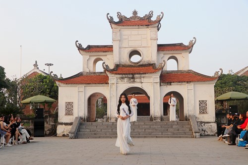 Hoa Hậu Di Sản Áo Dài Việt Nam 2024: Tôn vinh vẻ đẹp và giá trị văn hóa truyền thống