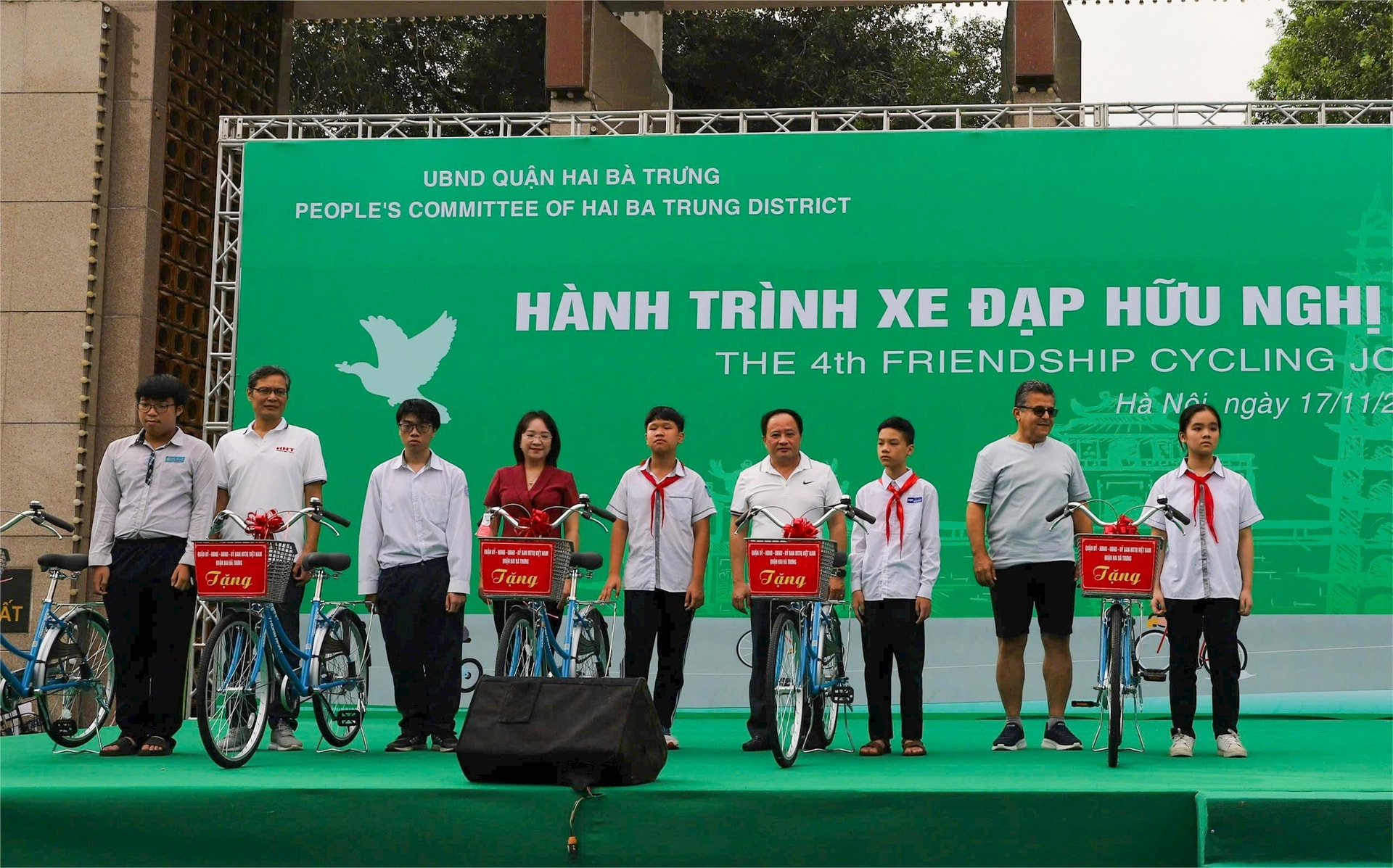 Hành trình xe đạp hữu nghị: Lan tỏa tinh thần “Hà Nội xanh” vì tương lai bền vững
