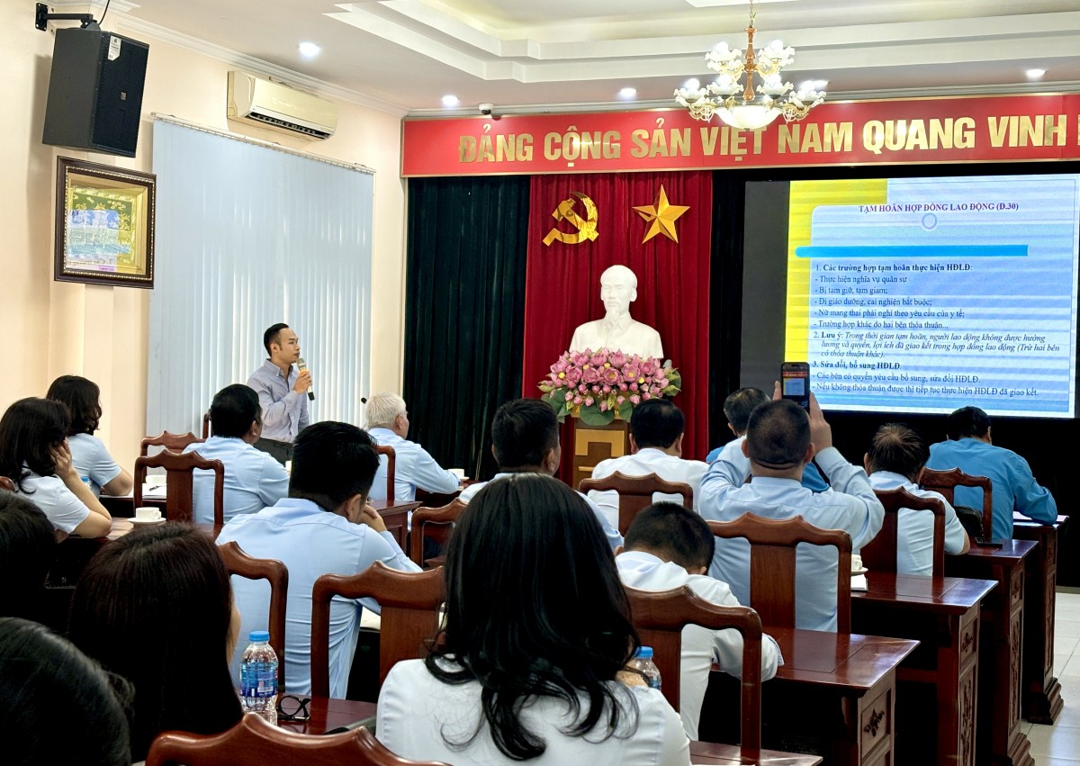 Tăng cường nhận thức pháp luật và phòng chống ma túy cho người lao động tại Ban phục vụ Lễ tang Hà Nội