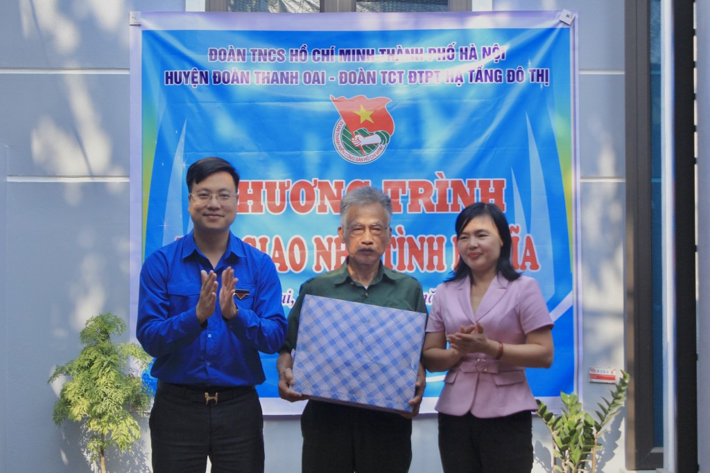 Bàn giao "Nhà tình nghĩa" - Lan toả nghĩa tình, gắn kết cộng đồng