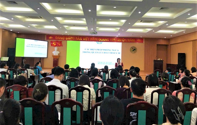 Hà Nội đẩy mạnh xây dựng cơ sở y tế xanh - sạch - đẹp, tiên phong giảm thiểu chất thải nhựa