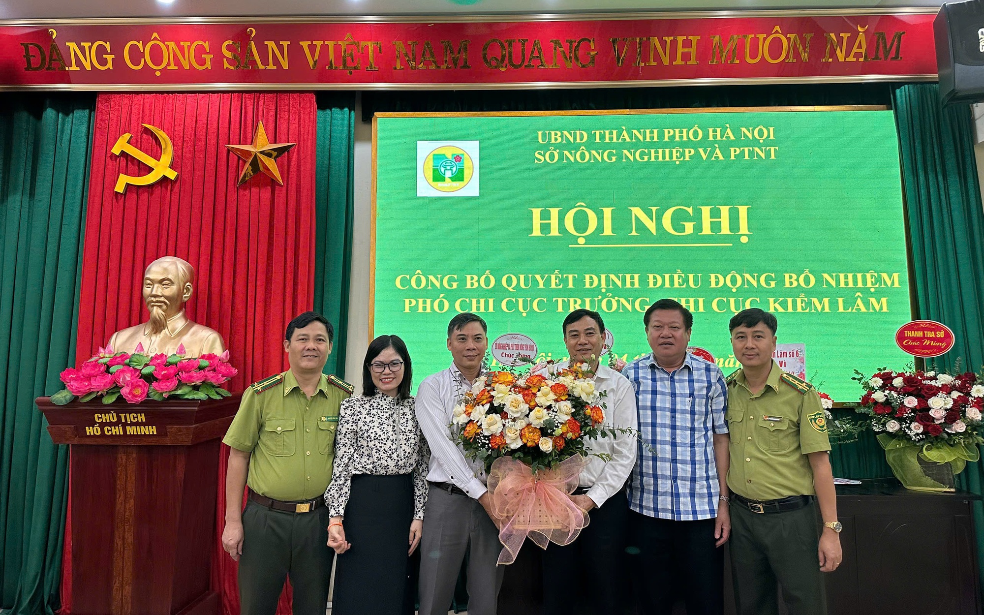 Chi cục trưởng Chi cục Kiểm lâm Hà Nội có tân Phó Chi cục trưởng