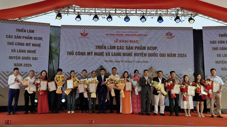 Huyện Quốc Oai đẩy mạnh phát triển mô hình trung tâm thiết kế sáng tạo gắn kết làng nghề và du lịch