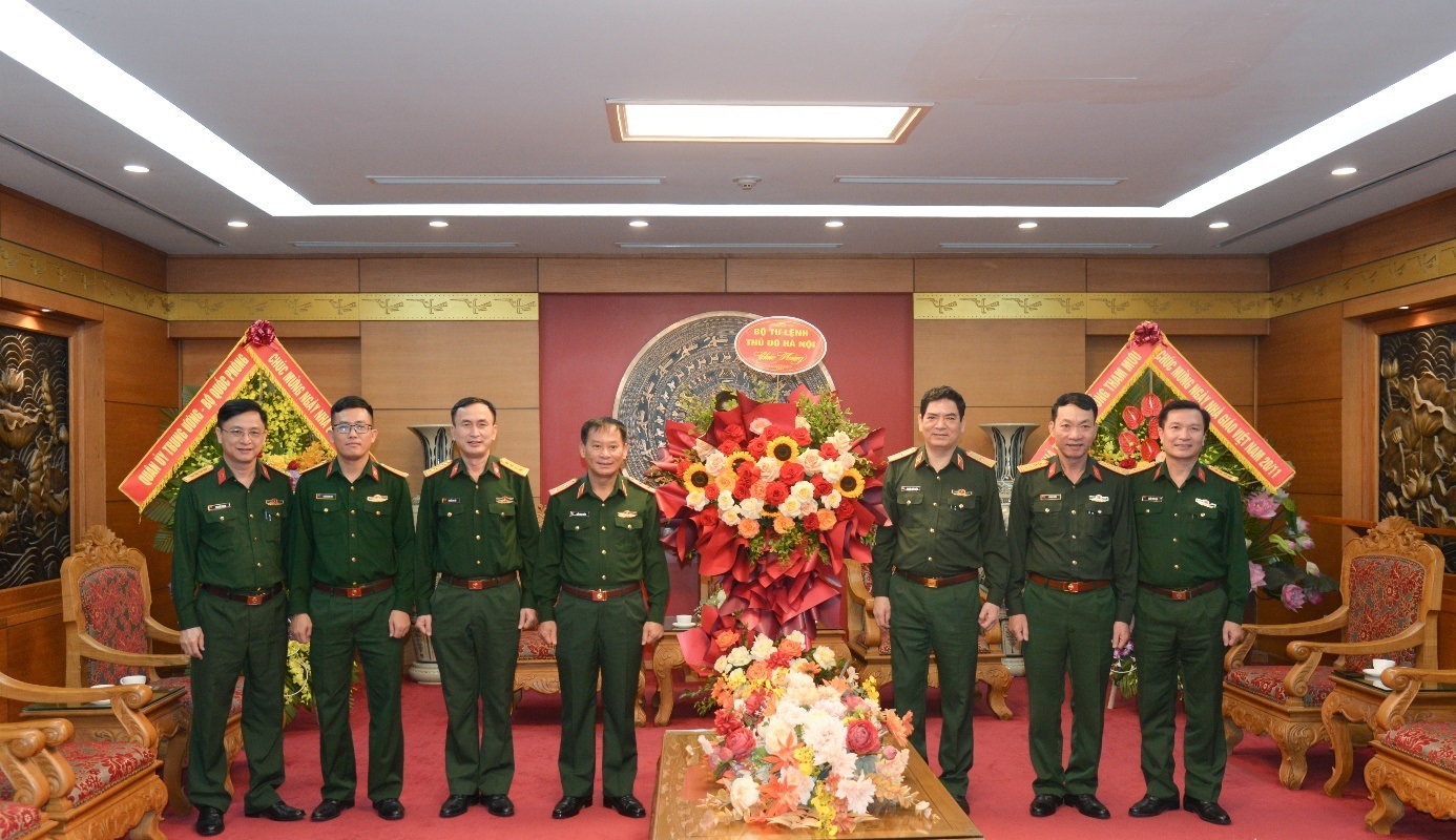 Bộ Tư lệnh Thủ đô Hà Nội chúc mừng Học viện Quân y nhân dịp Ngày Nhà giáo Việt Nam: thắt chặt hợp tác, nâng cao hiệu quả nhiệm vụ