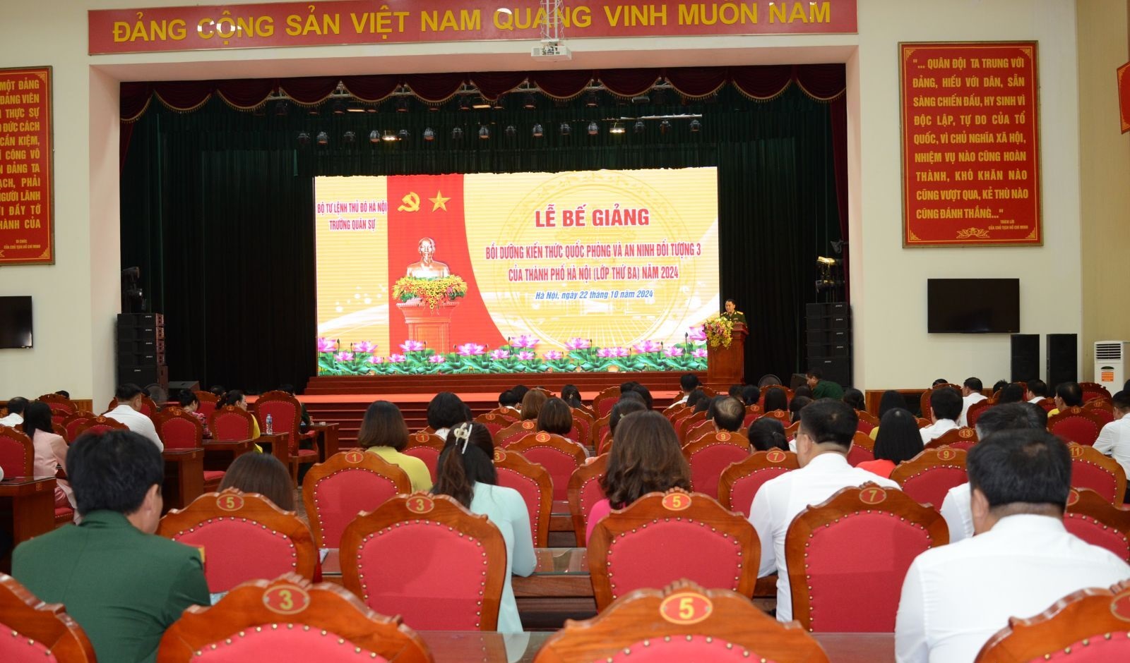 Trường Quân sự Bộ Tư lệnh Thủ đô: Gương mẫu trong công tác bồi dưỡng kiến thức quốc phòng và an ninh