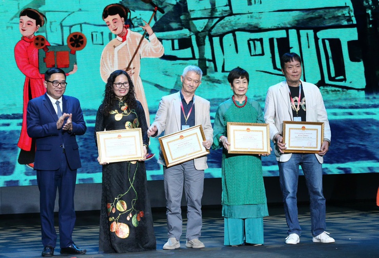 Liên hoan Phim Quốc tế Hà Nội lần thứ VII: Dấu ấn sáng tạo và hội nhập của điện ảnh Việt Nam