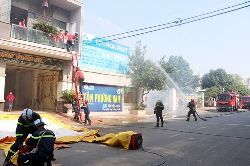 Diễn tập phương án chữa cháy tại Cụm Công nghiệp Phú Thịnh: Nâng cao khả năng ứng phó sự cố