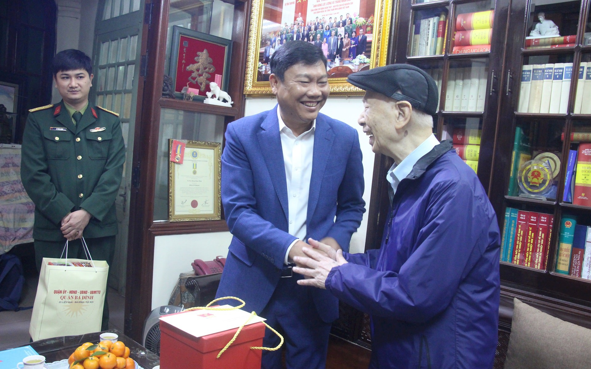 Tôn vinh những cống hiến lớn lao của các nguyên lãnh đạo Quân đội và Bộ Quốc phòng