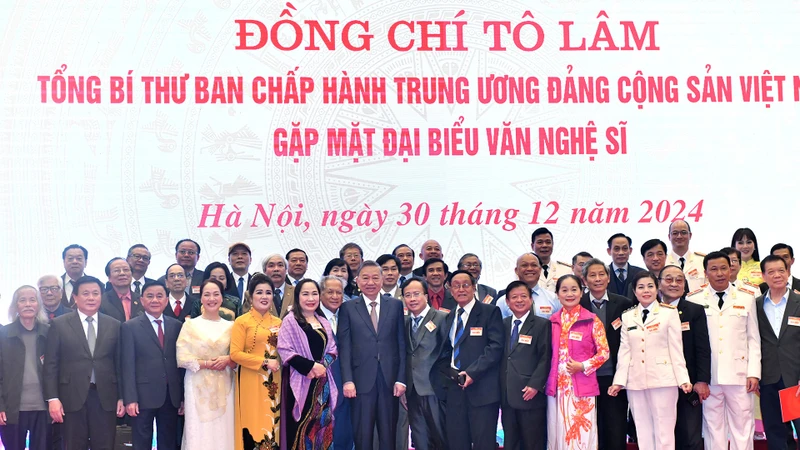 Đội ngũ văn nghệ sĩ phát huy truyền thống vẻ vang, chiếm lĩnh những đỉnh cao mới trong sáng tạo nghệ thuật